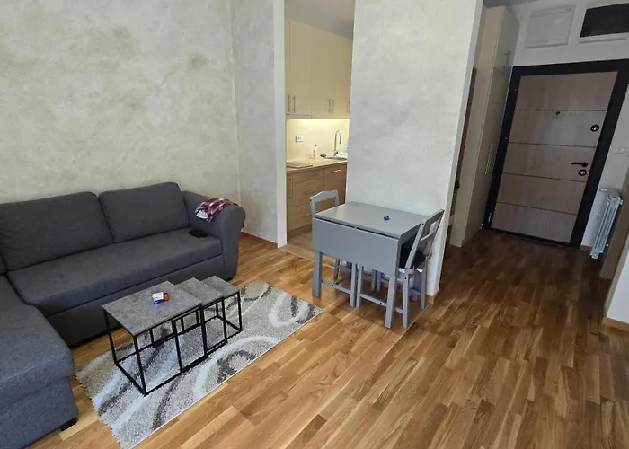 Simic Apartman Szendrő